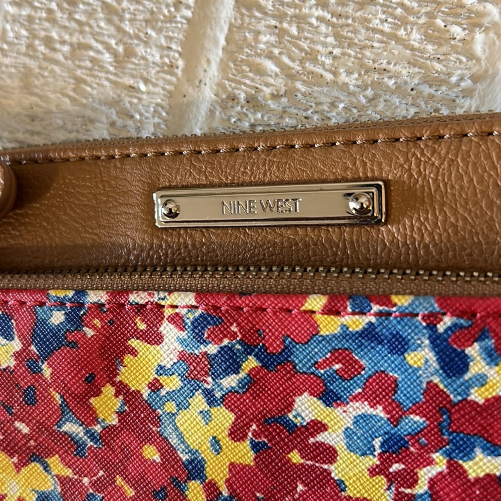 Nine West Wristlet - Picture 8 of 15